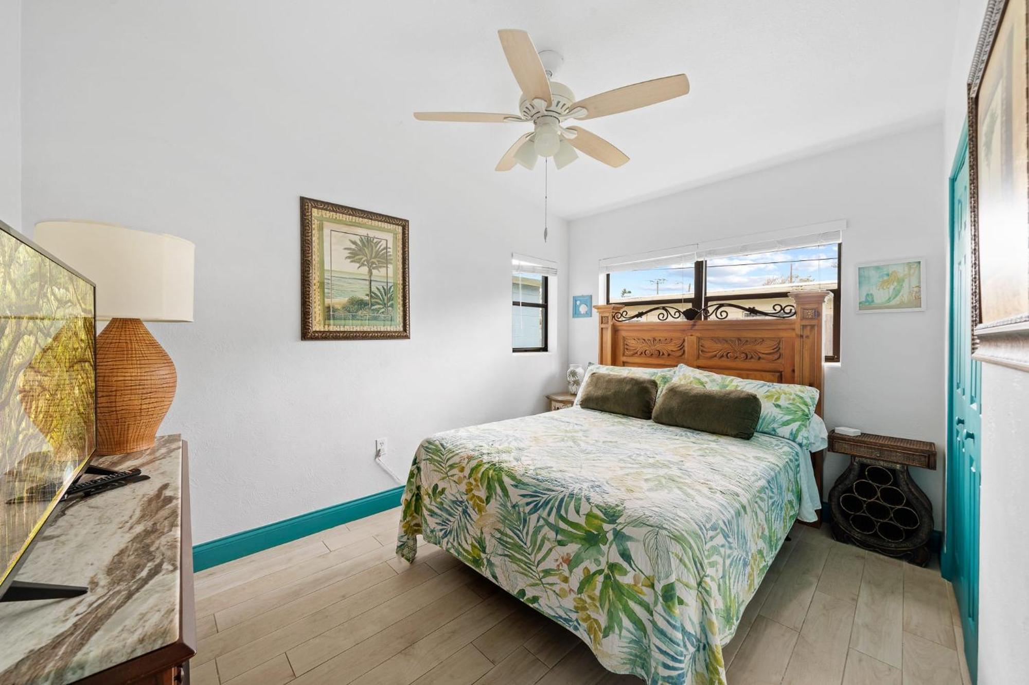 Uptown Cottage - Walk To The Beach And Restaurants شاطئ كوكوا المظهر الخارجي الصورة