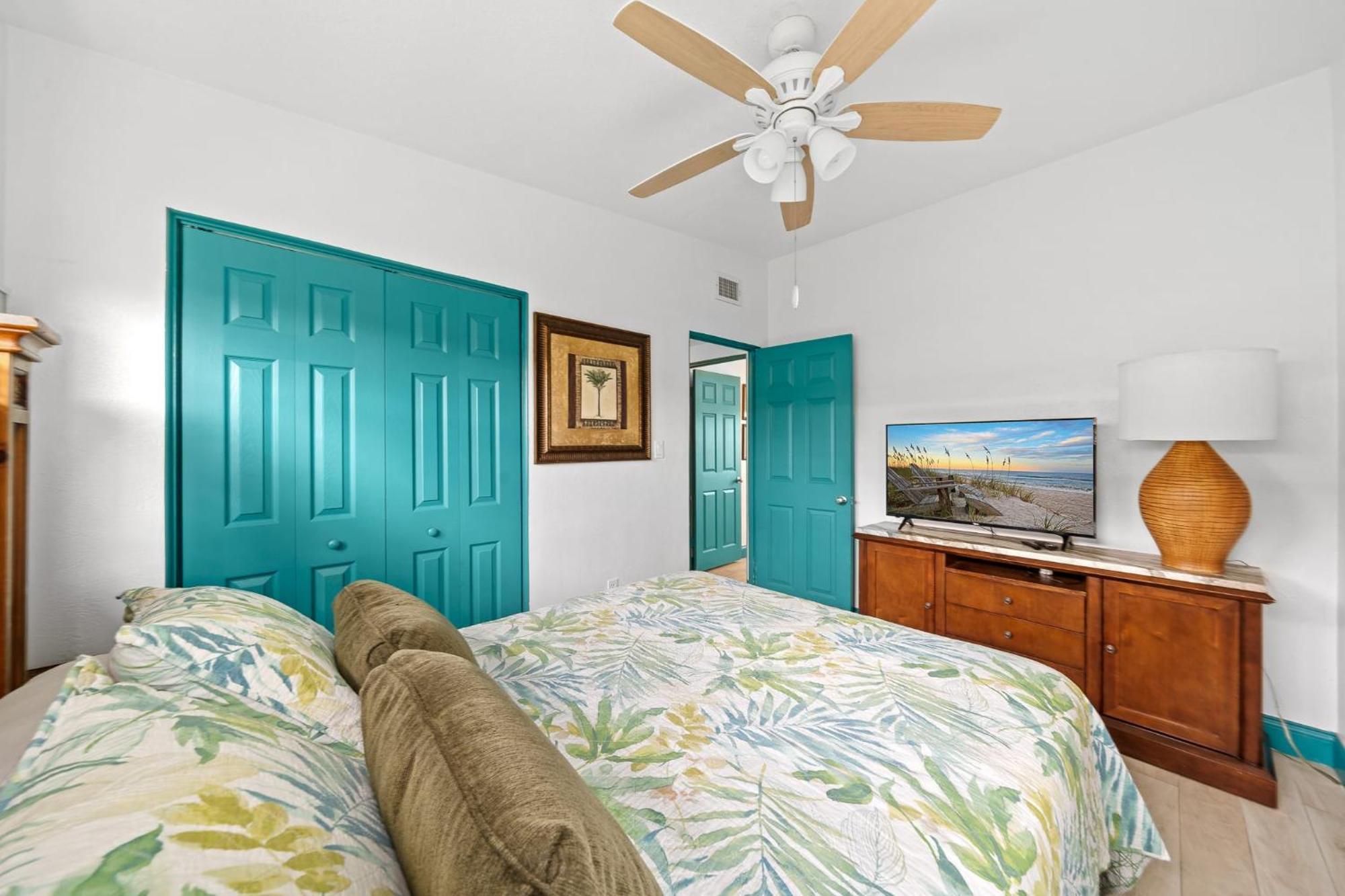 Uptown Cottage - Walk To The Beach And Restaurants شاطئ كوكوا المظهر الخارجي الصورة
